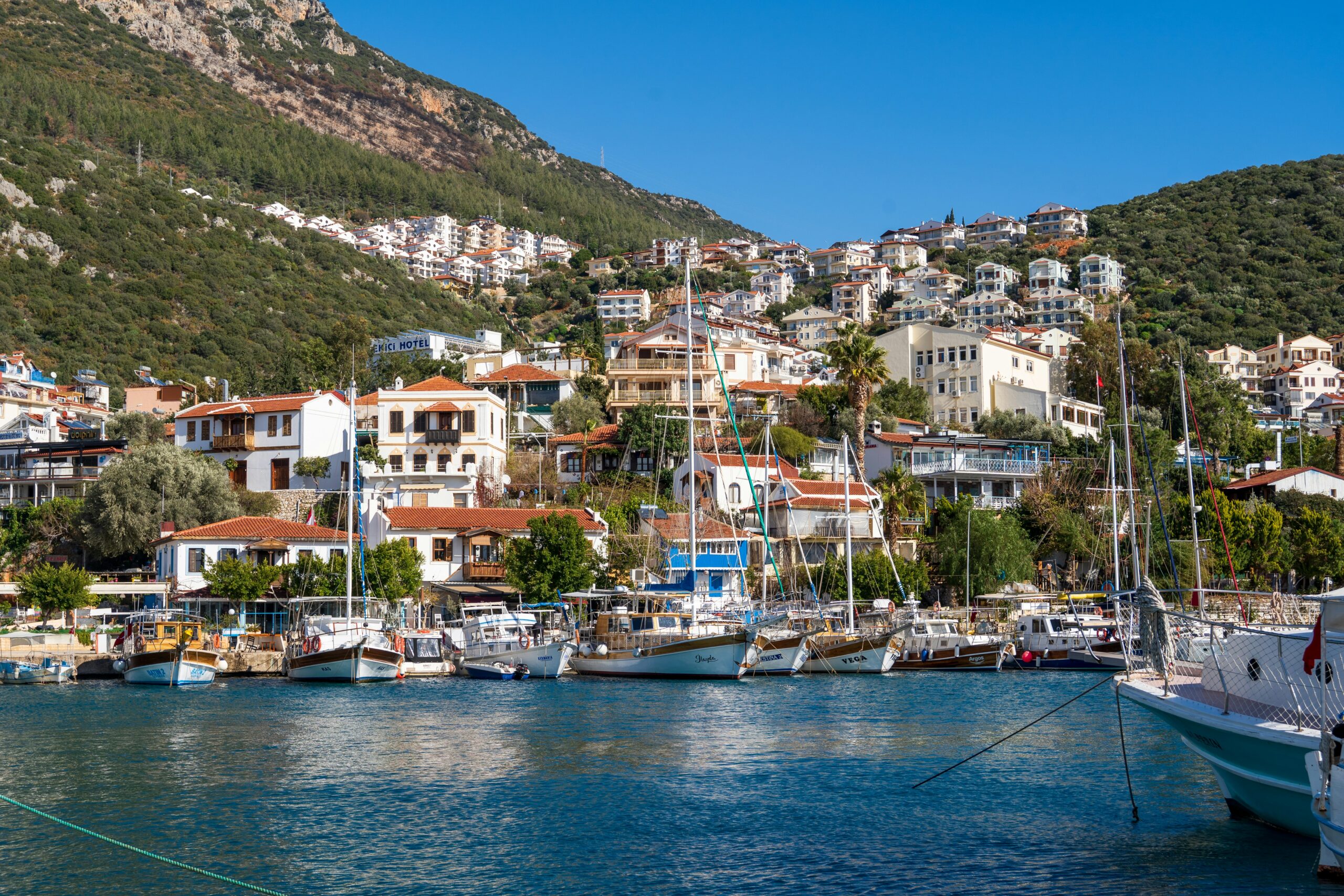 # Antalya în septembrie, pe cont propriu: prețuri și linkuri directe pentru zbor din București, Cluj-Napoca și Timișoara + cazare